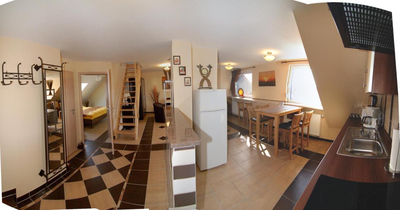 Nanis Hotel & Appartements Steinhude Quarto foto